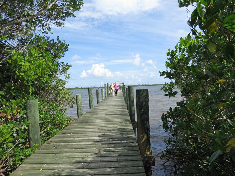 !!!!susan-&-ww-on-dock